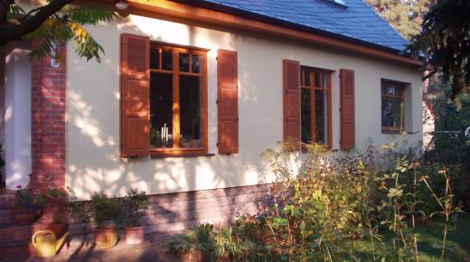 PaX Holzfenster und Fensterläden