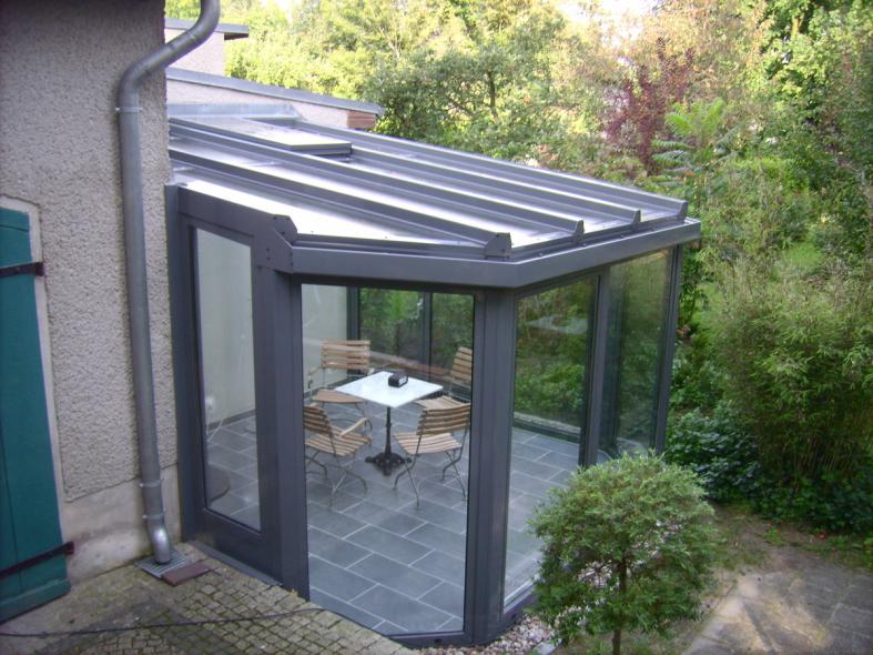 Wintergarten in grau